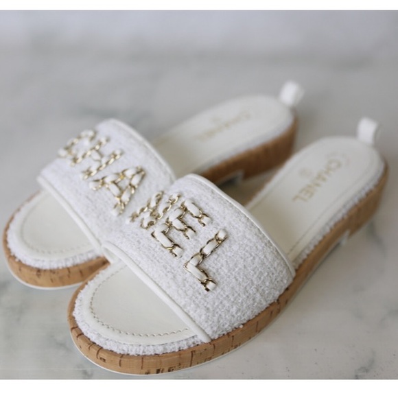 CHANEL Shoes - CHANEL 21C White Tweed Chain Logo Mules Sandals Slides EU 37 B US 7